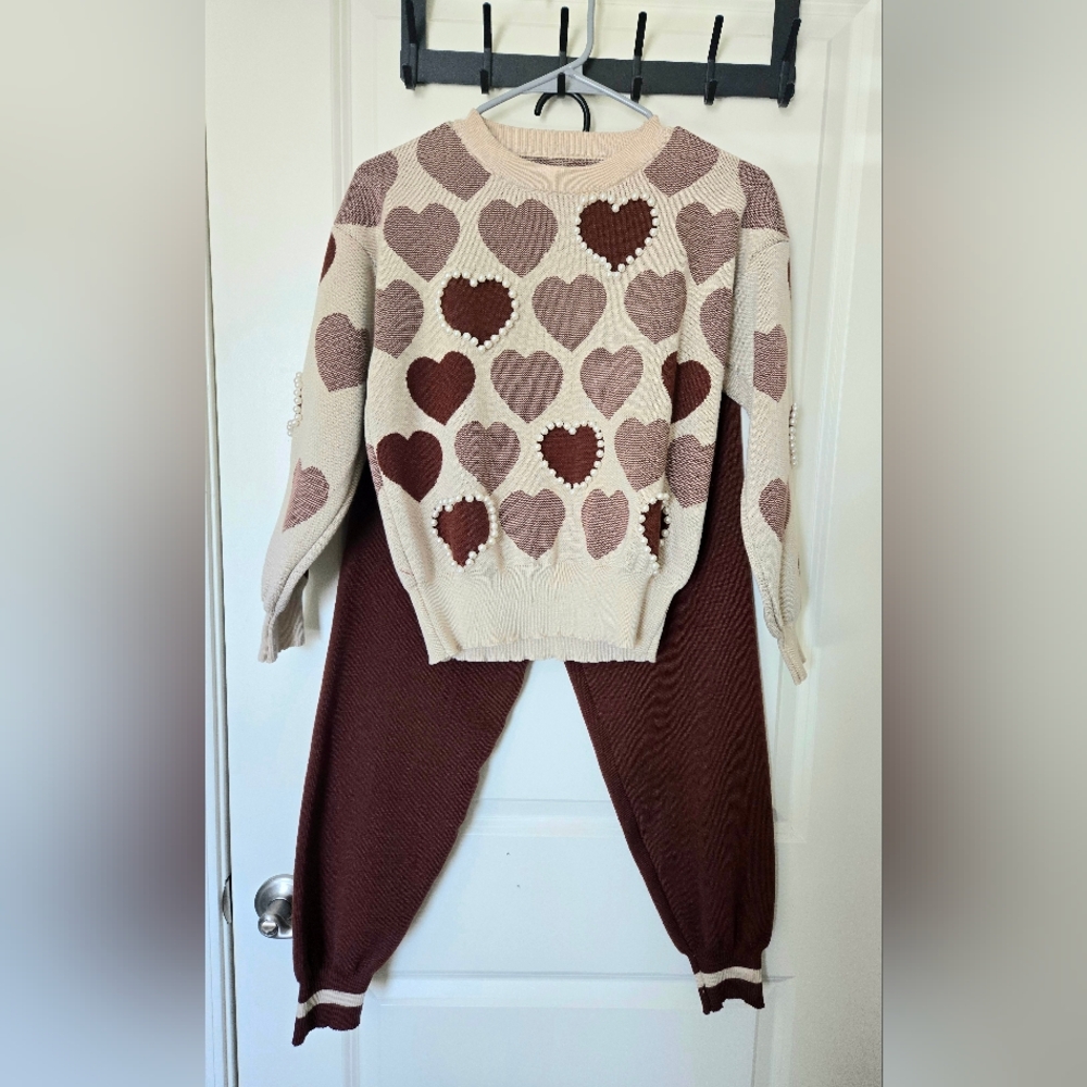Heart Pattern Sweater and Pants Set